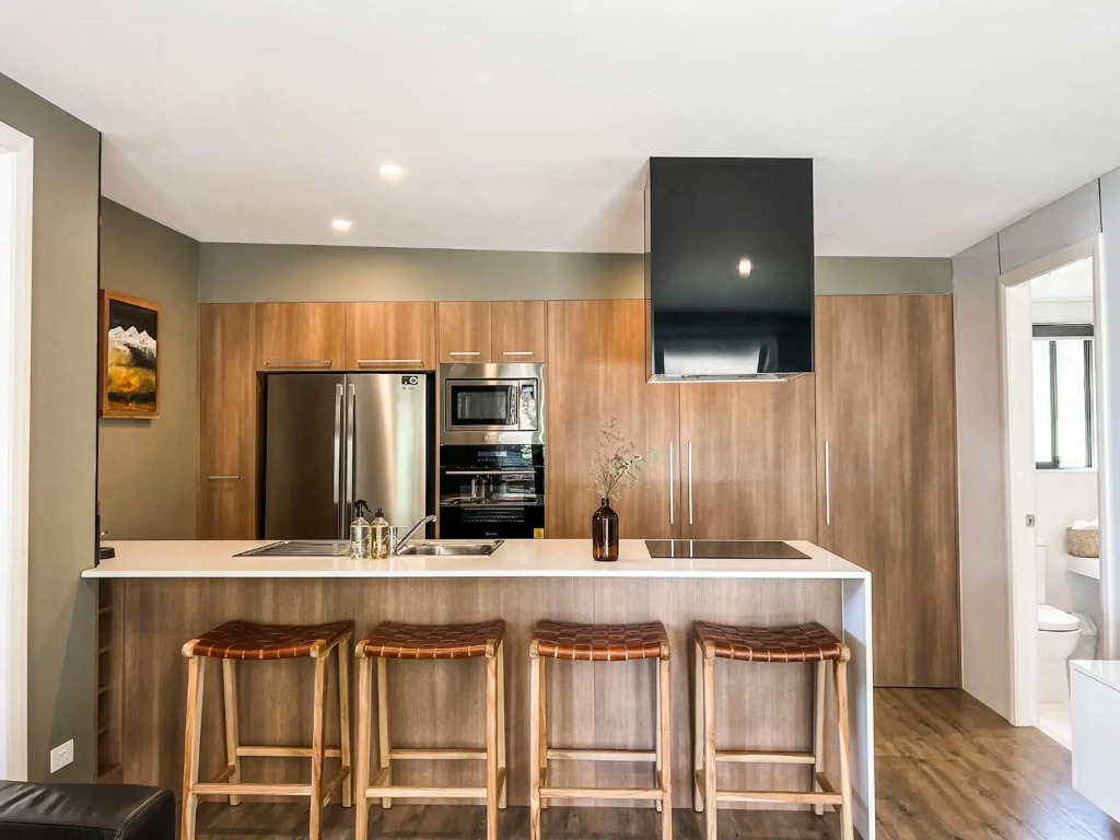 Hamilton House - Snowy Mountain Luxury Villas