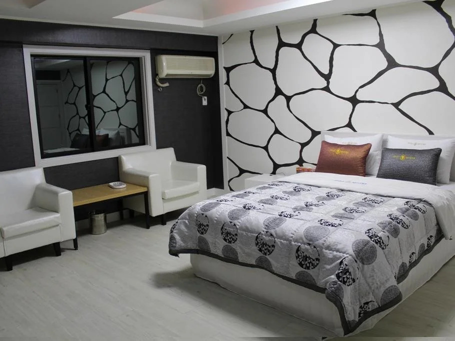 Venus Motel