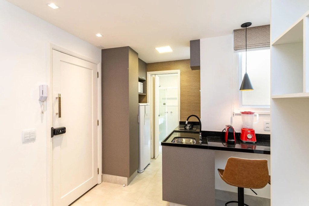 Studio decorado a 500m da Praia | HC 827/107