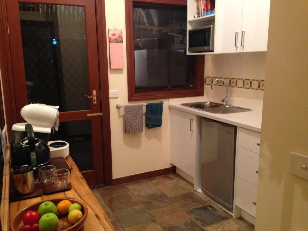 Mornington Cherry Blossom Bedsit