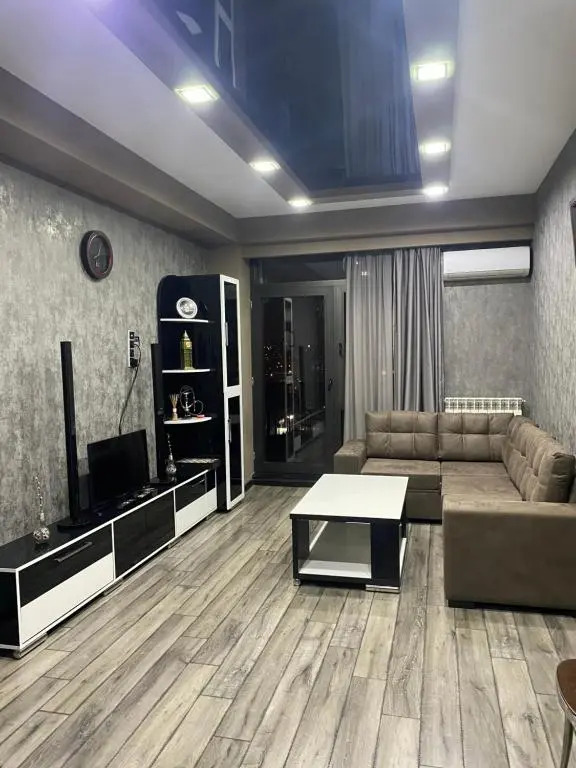 8 floor