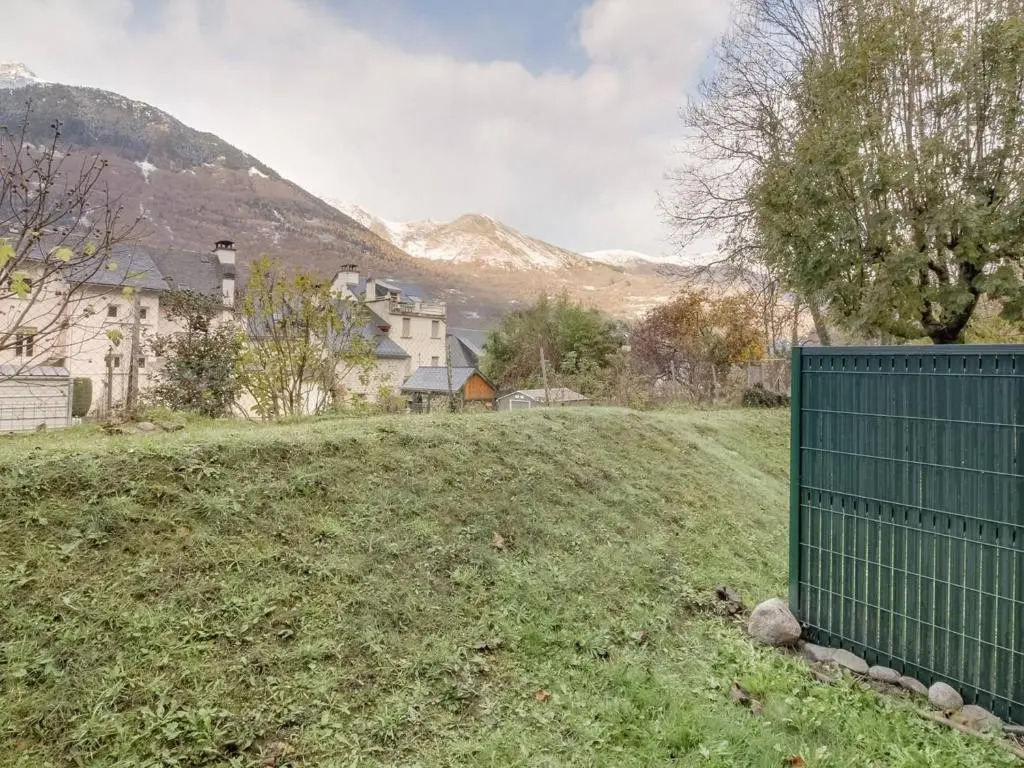 Appartement Esquièze-Sère, 1 pièce, 4 personnes - FR-1-402-81