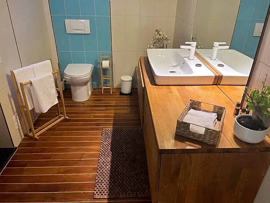 Family suite with garden and amaizing view to Lugano