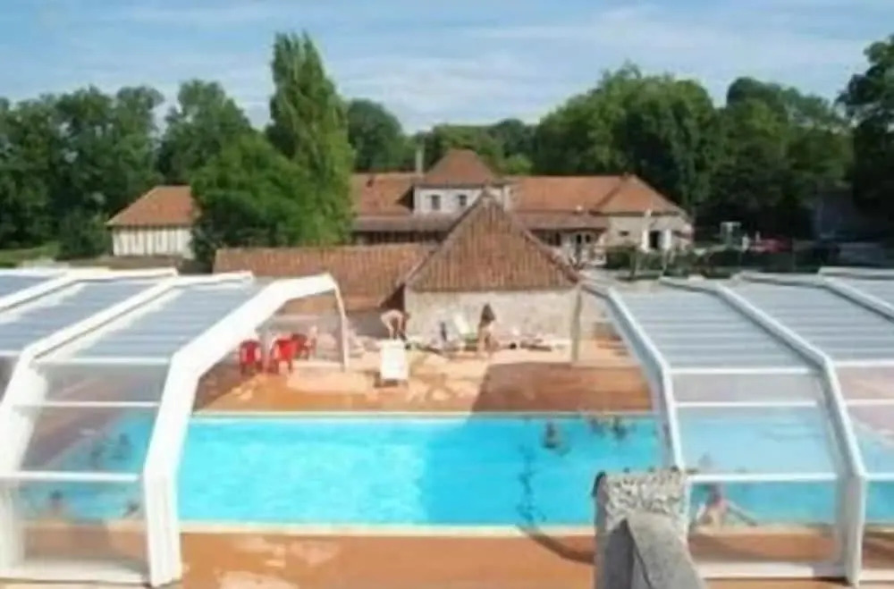 LOGIS - Auberge Du Colombier