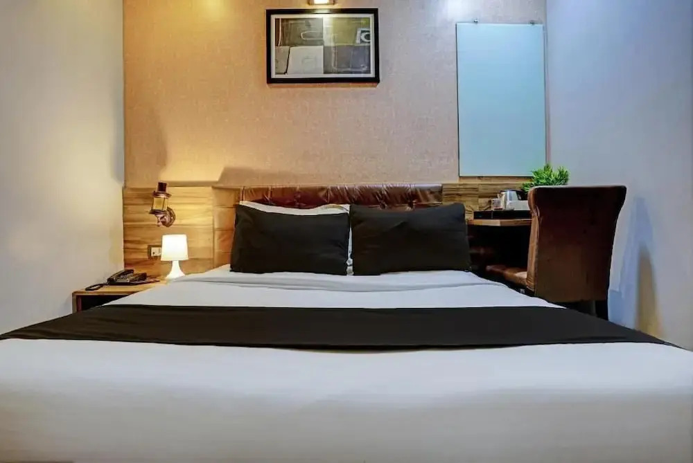 Hotel Blue Inn Residency
