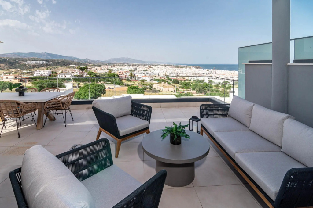 Lme9.f1- Penthouse, Amazing Views, Families Only