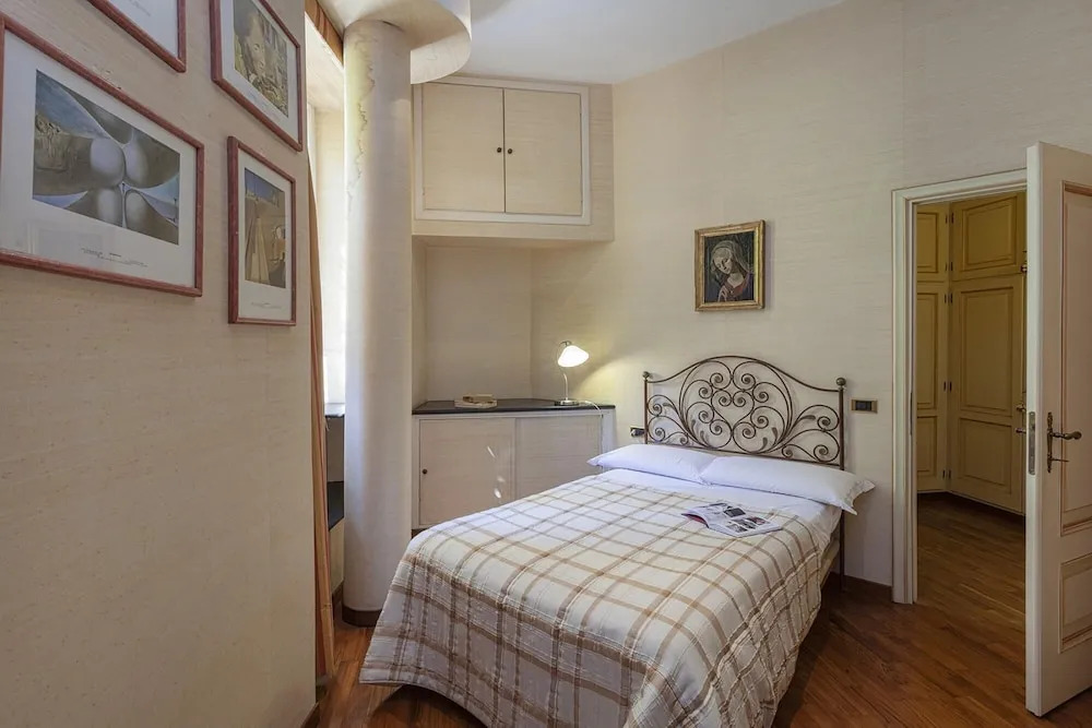 La Finestra su Via Roma by Wonderful Italy