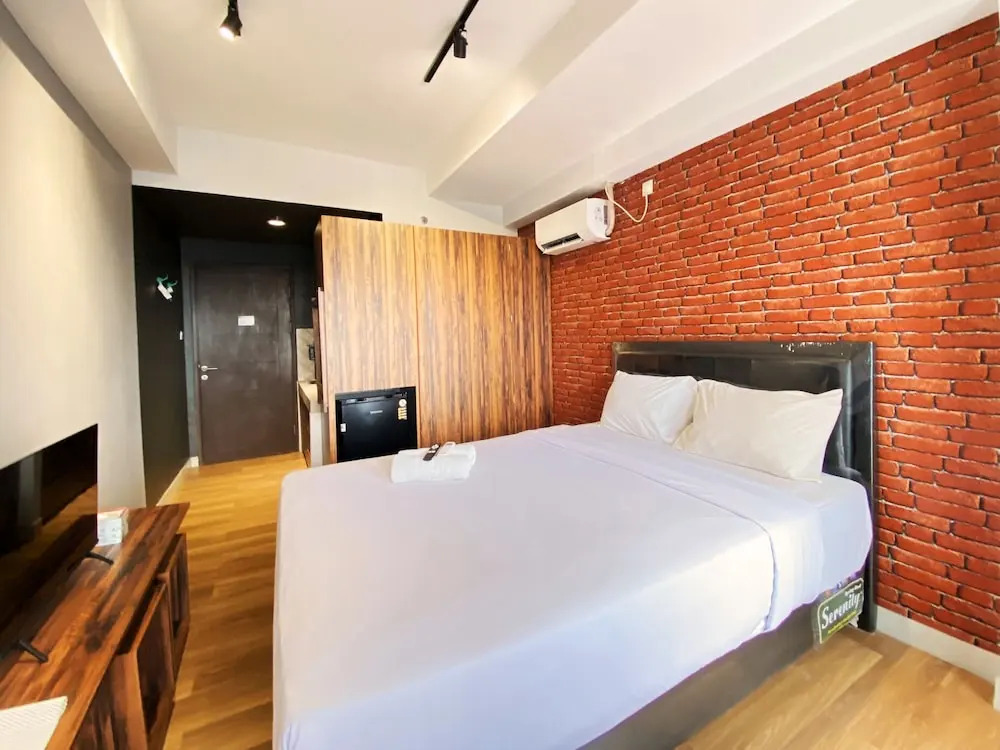 Comfort Studio Room At Mekarwangi Square Cibaduyut Apartment