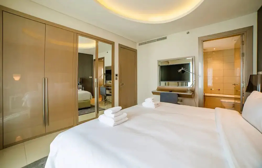 Paramount Towers 2BR Luxurious Apartment - 360 vacation