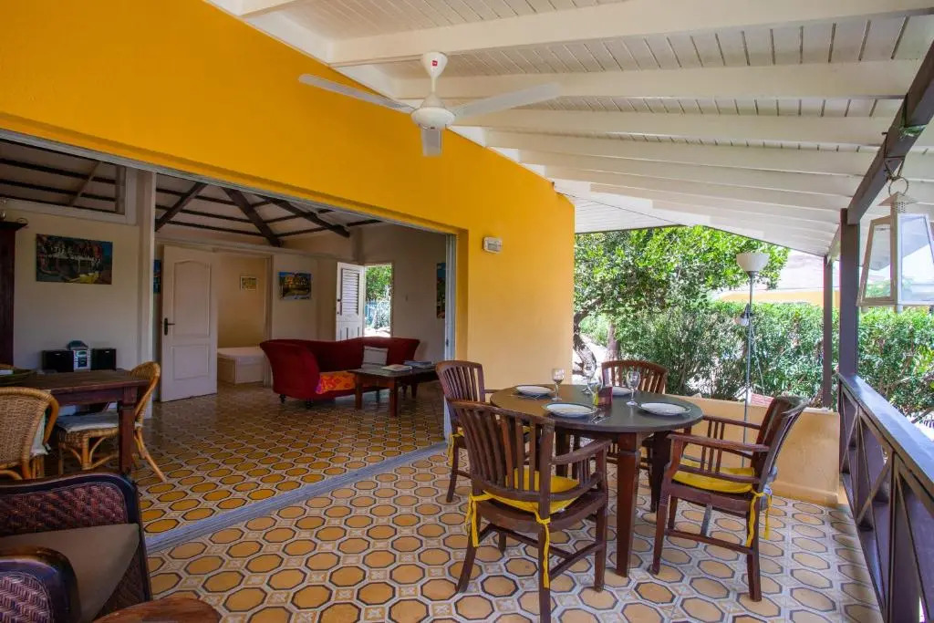 Bungalow Hopi Bon