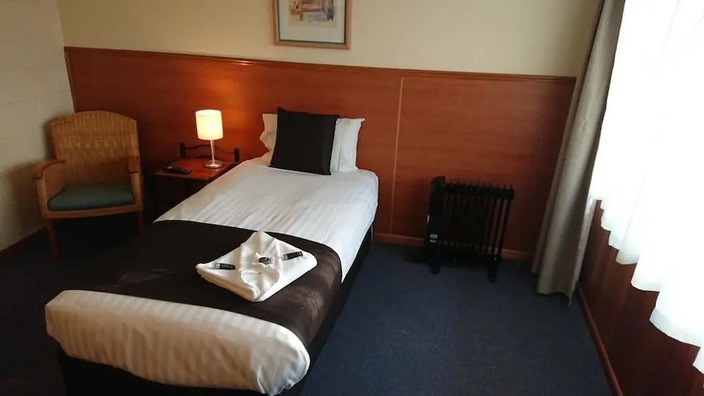 Mt Lyell Motor Inn - By Orangepete