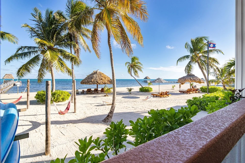 Lighthouse Beach Villas