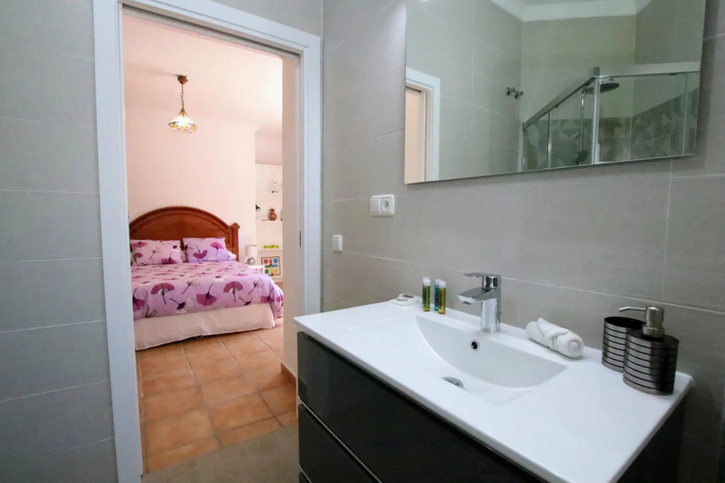 TESS Villa El Oasis