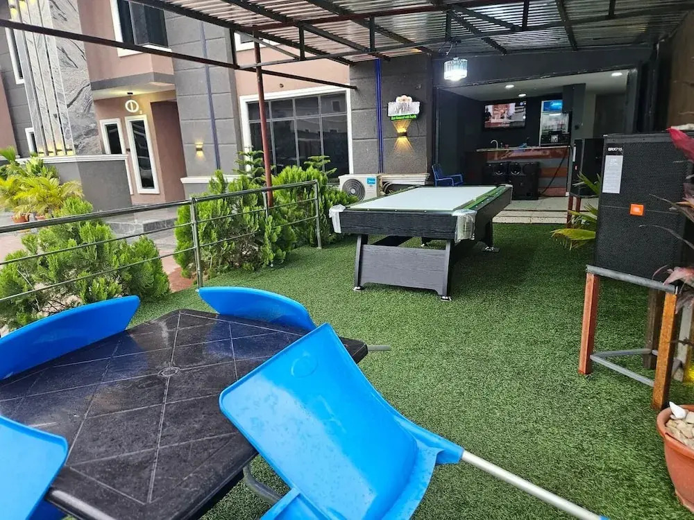 De Don's Villa