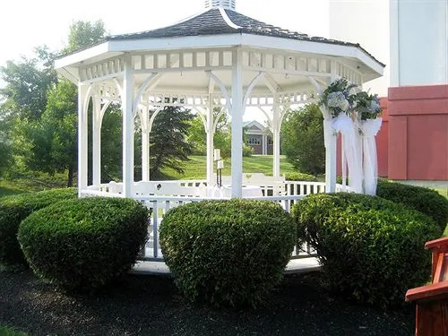 Ramada Amherst Conference Center