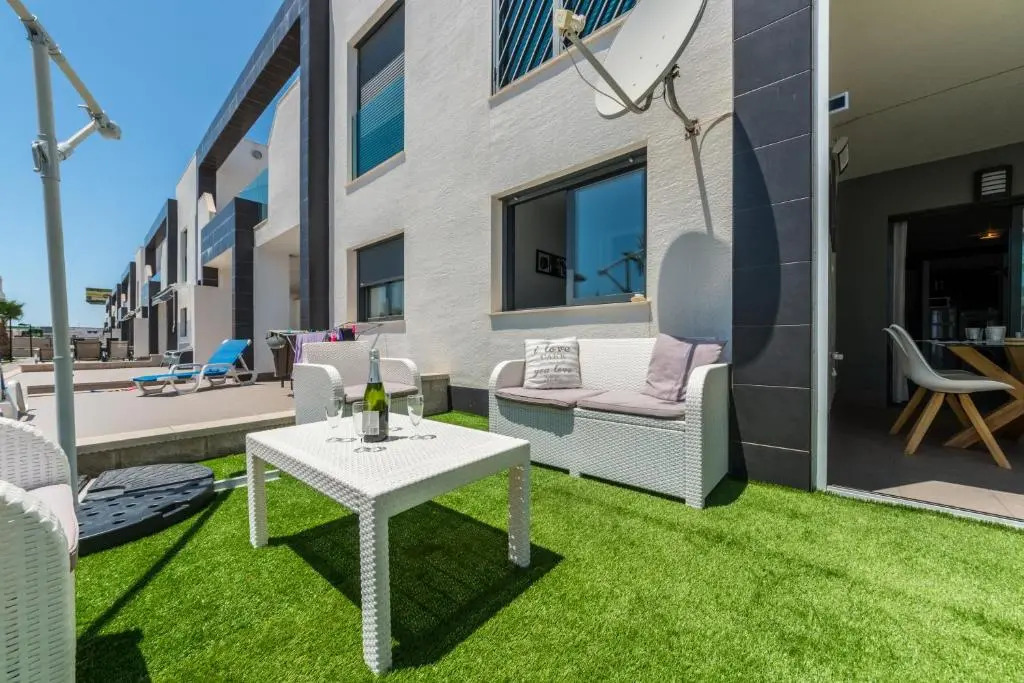 Oasis Beach F 3003