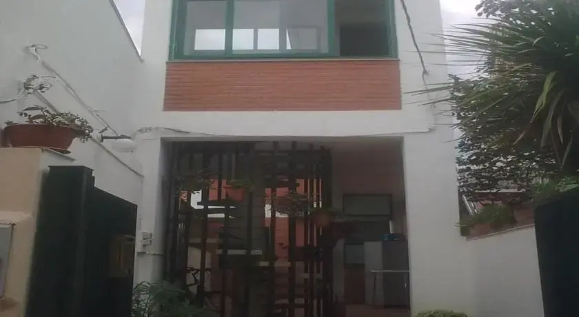 Albertos House