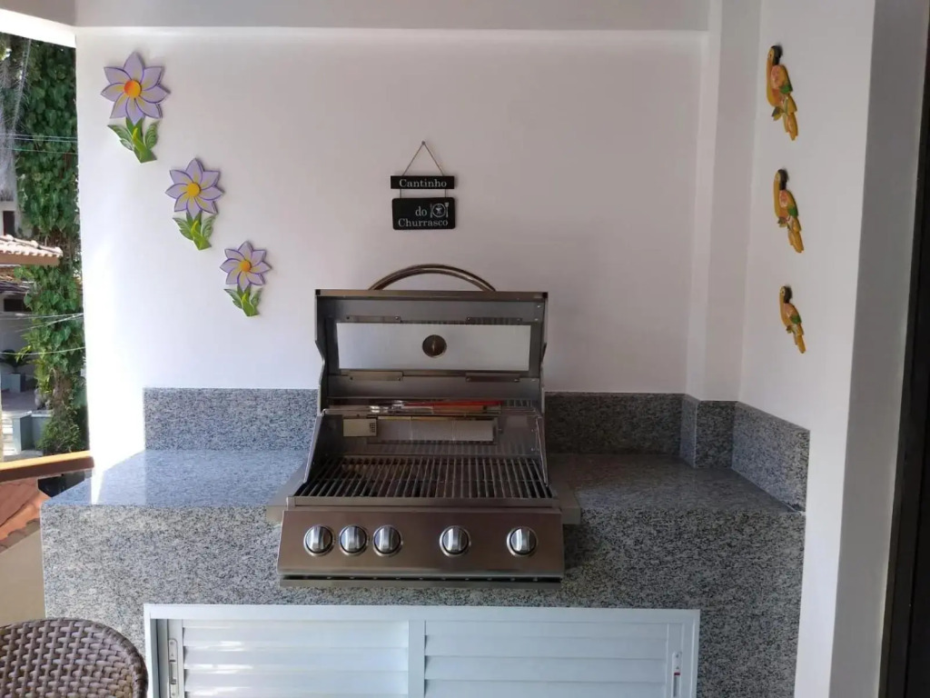 Apartamento a 100 m da Praia Grande Ubatuba