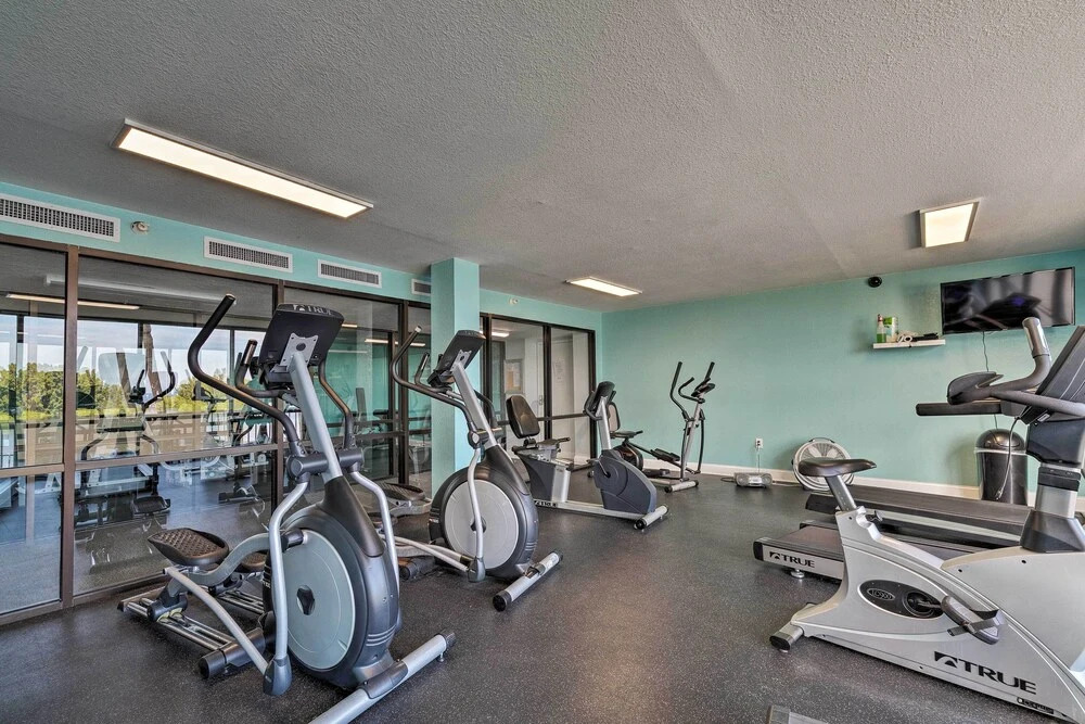 Gulf-view Condo w/ Beach Access & Patio in Hudson