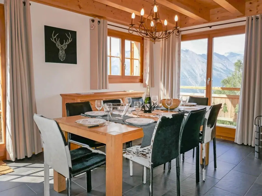 Chalet Le Muveran V8 by Interhome