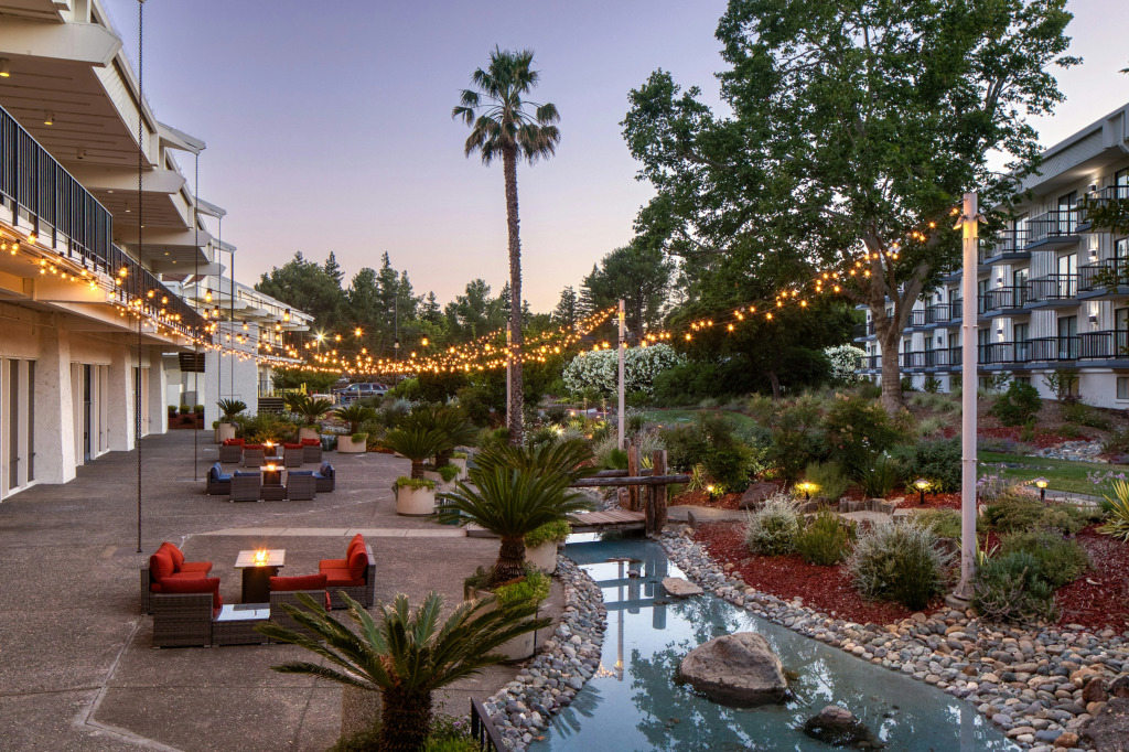 DoubleTree By Hilton Sacramento