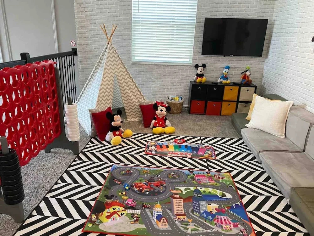 Mickey s Villa - Child-friendly Game Room Pool Spa