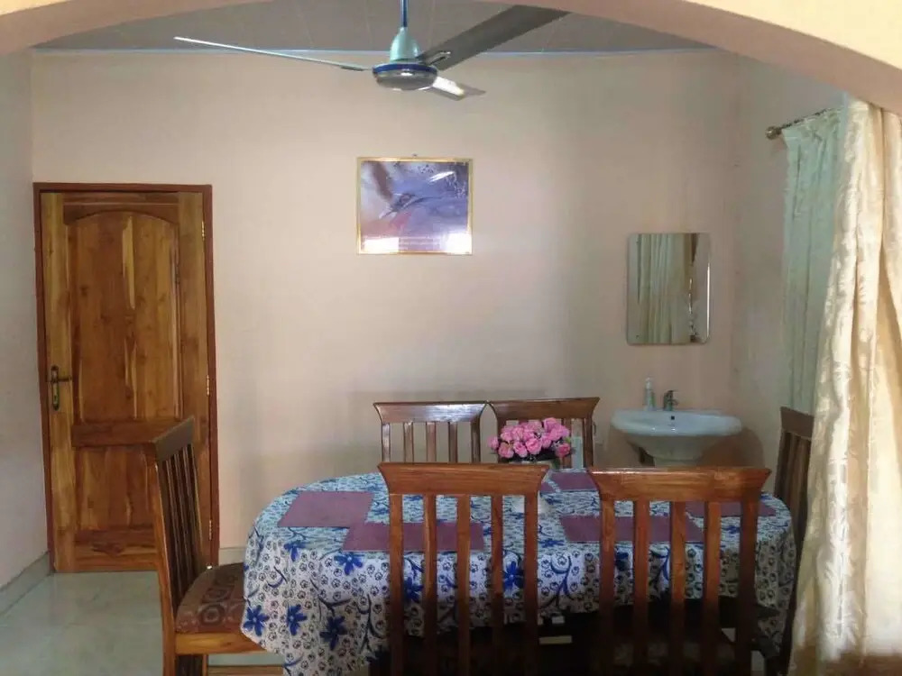 Kwamo Executive lodge