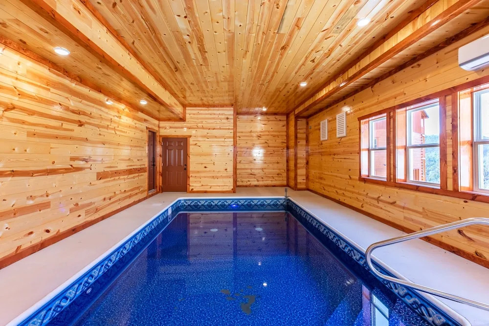 SmokyStays 6 BR Cabin w Indoor Heated Pool