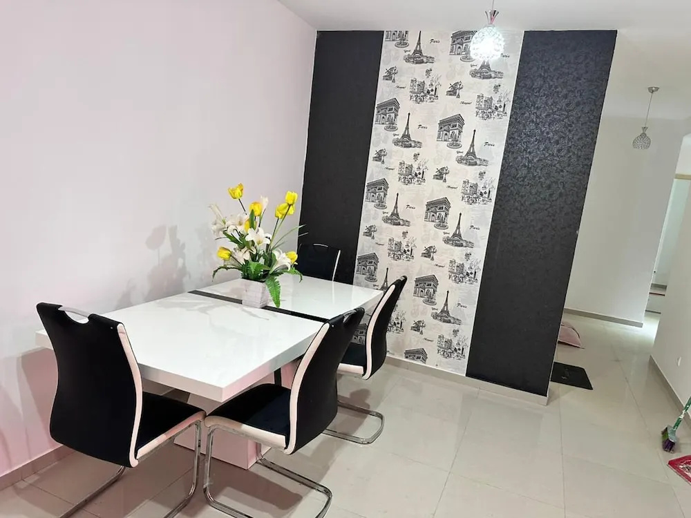 Remarkable 3-bed Apartment in Viana