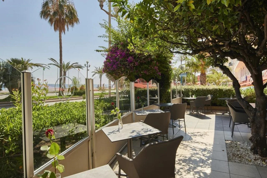 Hôtel Le Royal Promenade des Anglais