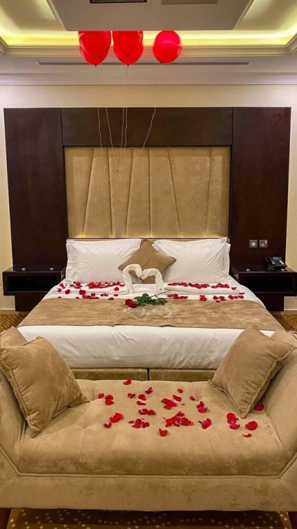 Roshan Hotel Suites