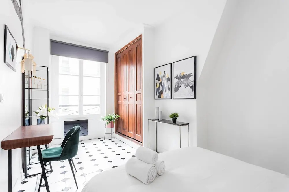 République - Le Marais Apartment