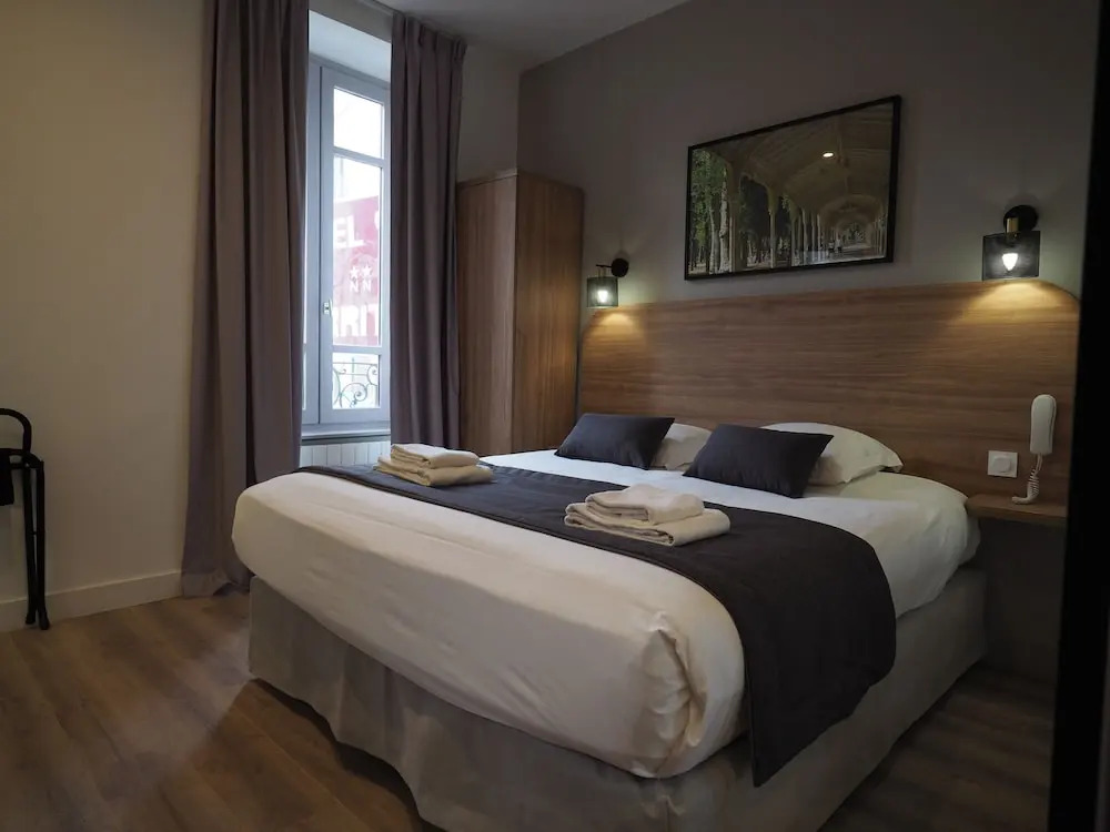 Hôtel Le Biarritz - Vichy