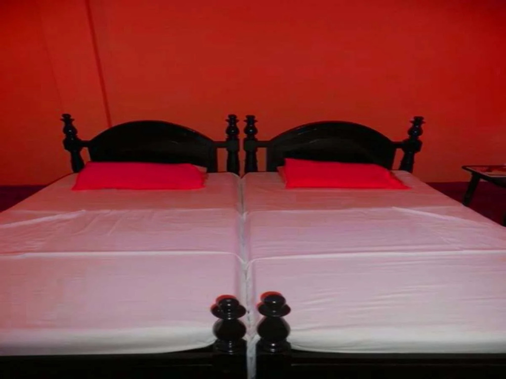 Shahira Hotel