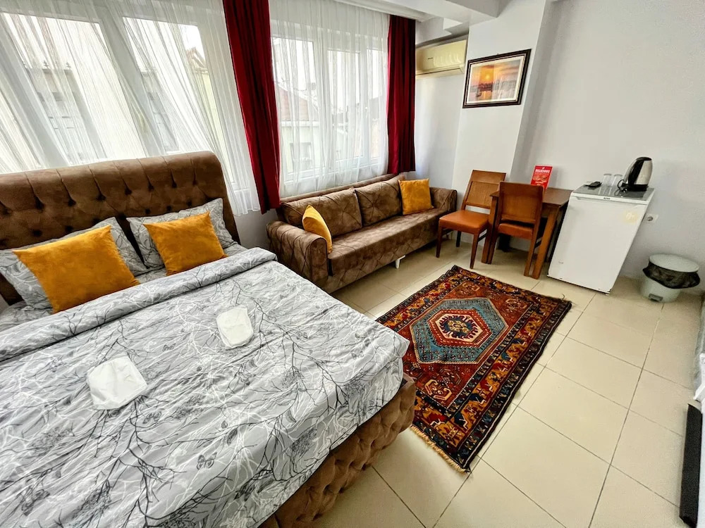 Pembe Hotel