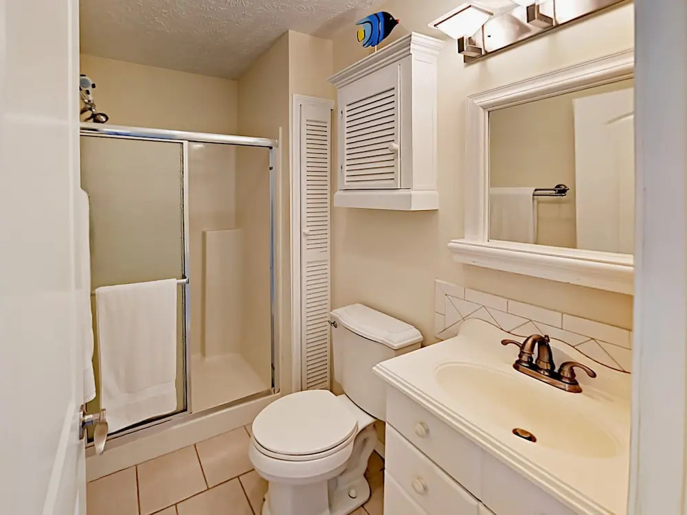 655 Cabana Beach Rd Cottage 4 Bedrooms 4 Bathrooms Cottage