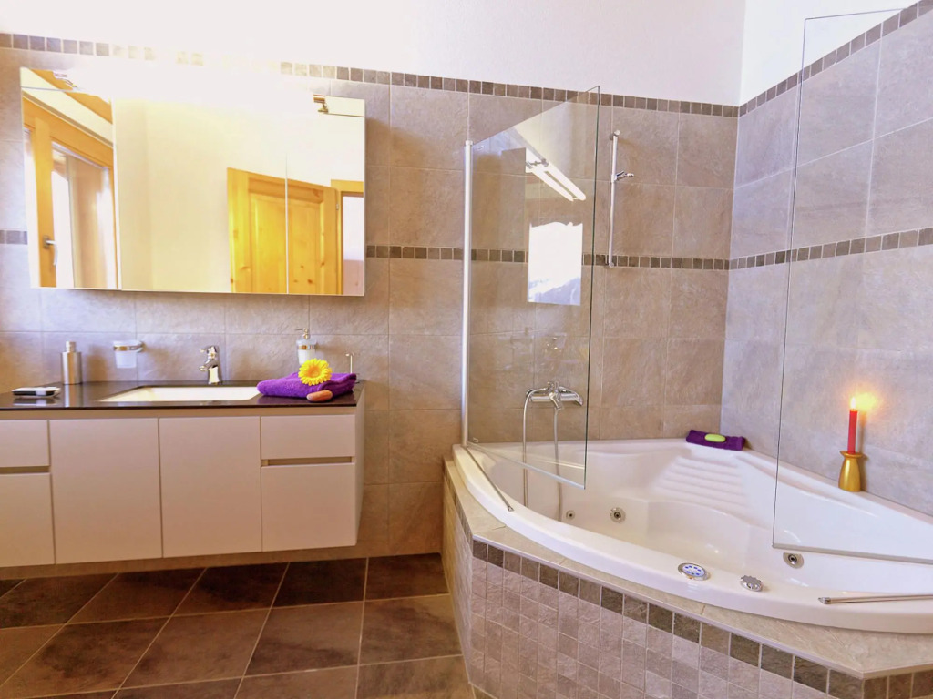 Luxury Panoramic Chalet in Thon-Les Collons with Sauna