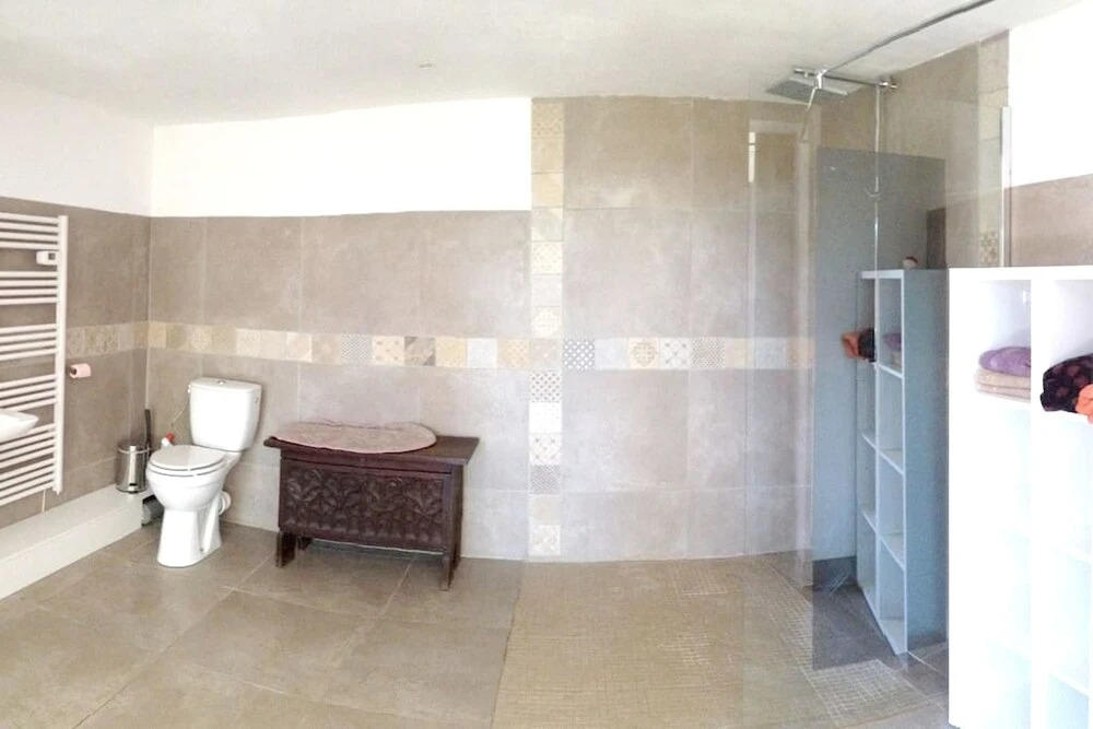 Villa With 5 Bedrooms in La Capelle-et-masmolène, With Private Pool, E