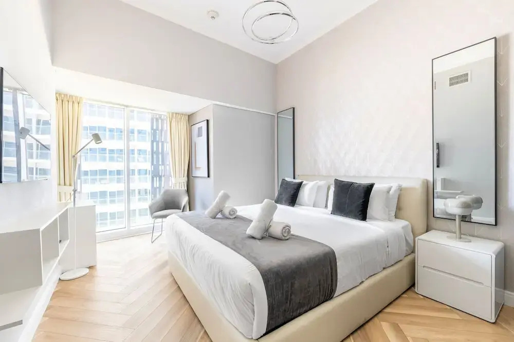 Iconic Marina Stay Cayan Tower 2BR