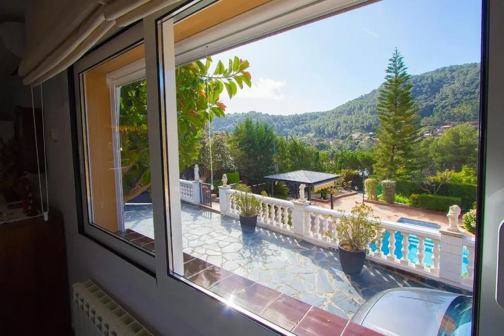 Catalunya Casas Mountain escape with amazing views just 25km to BCN