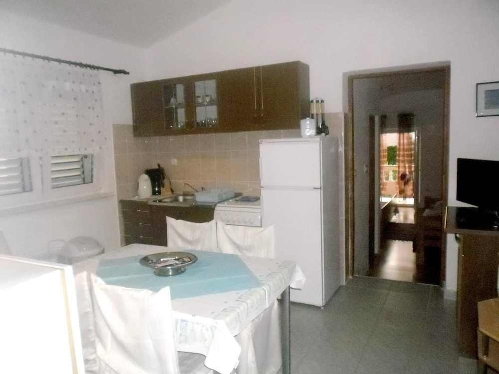 Apartment With one Bedroom in Banjol, With Wonderful sea View, Enclose
