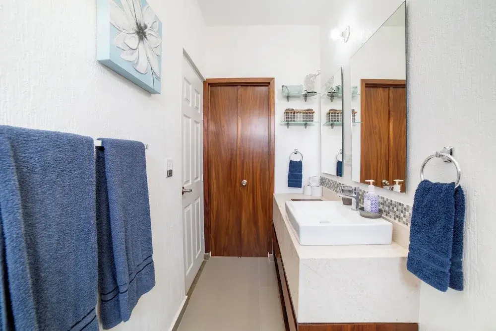 Stunning Family House 5 Min From Beach