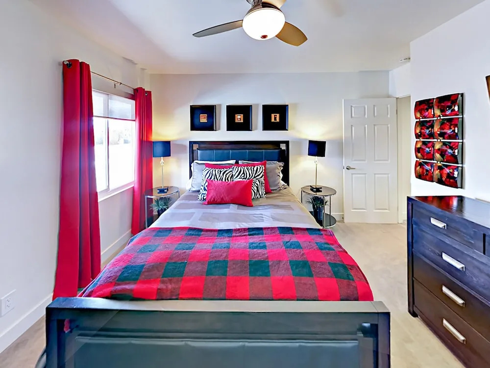 N Nogales - 3 Br Home