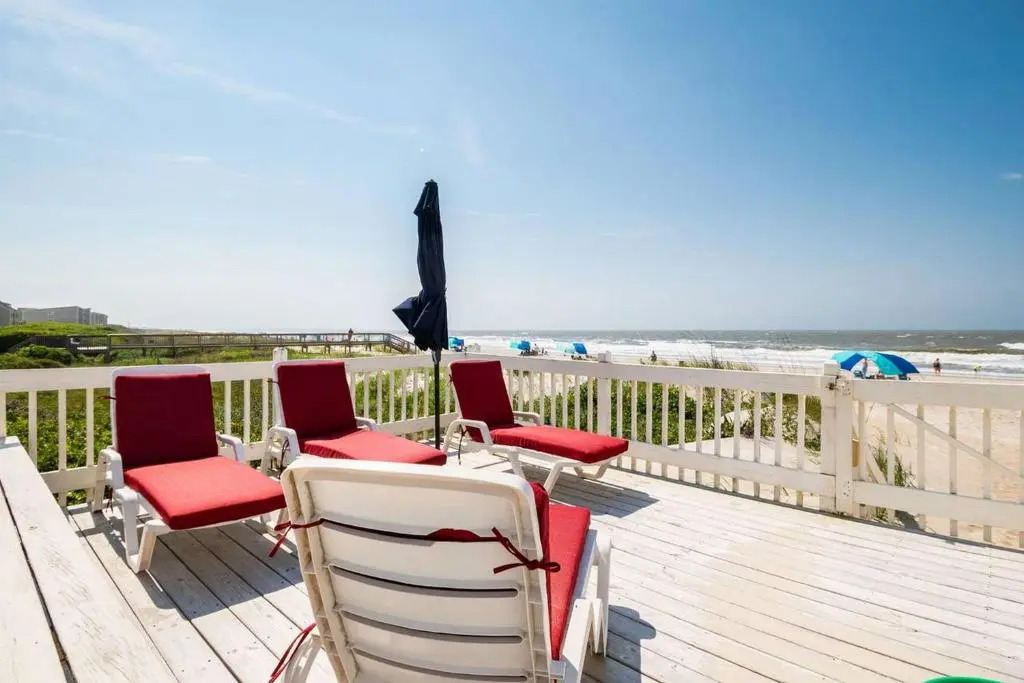 Sweet Retreat by Oak Island Accommodations
