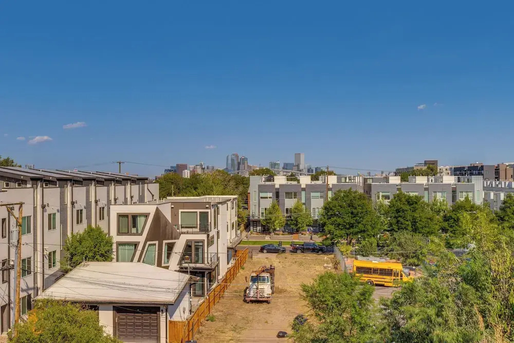 Mountain-view Rooftop Deck: Denver Townhome