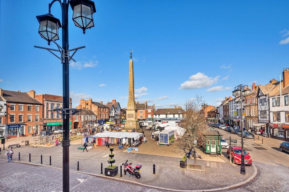 Apartment in Ripon Market Place Charm