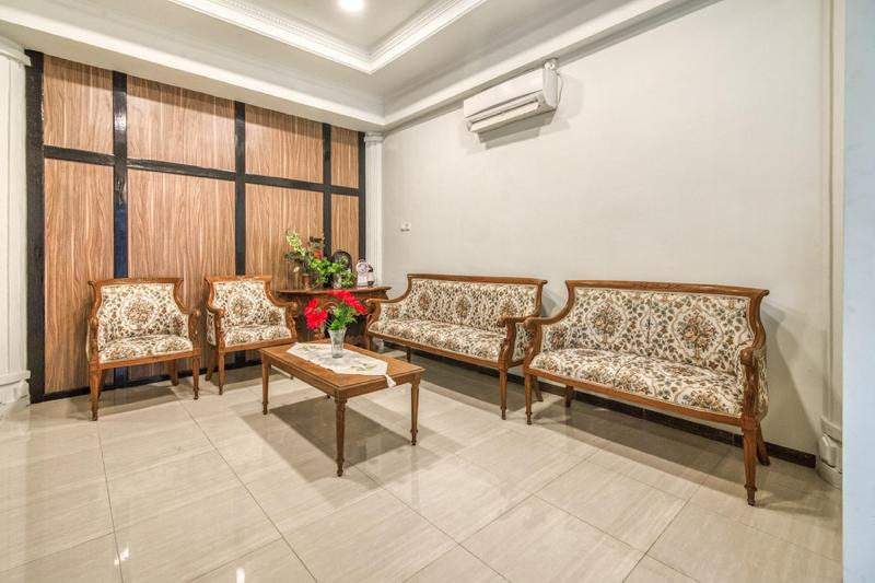 RedDoorz Plus near Akademi Kepolisian Semarang 3