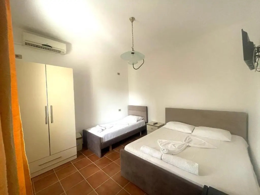 Hotel Athina