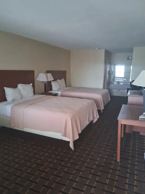 Cameron inn and Suites