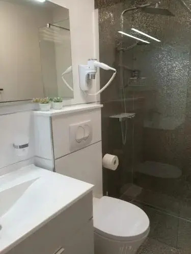 Old town Villa TROGIR STARS with free parking